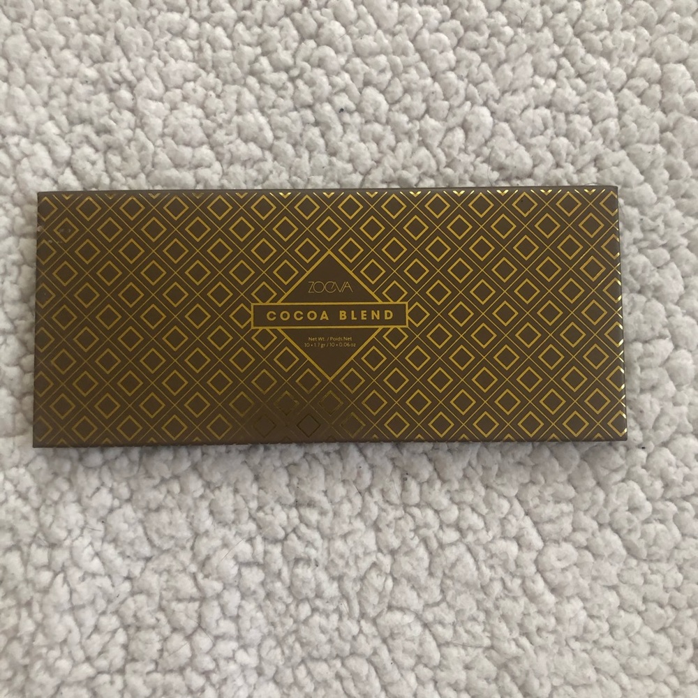 Zoeva “Cocoa Blend” Eyeshadow Pallete